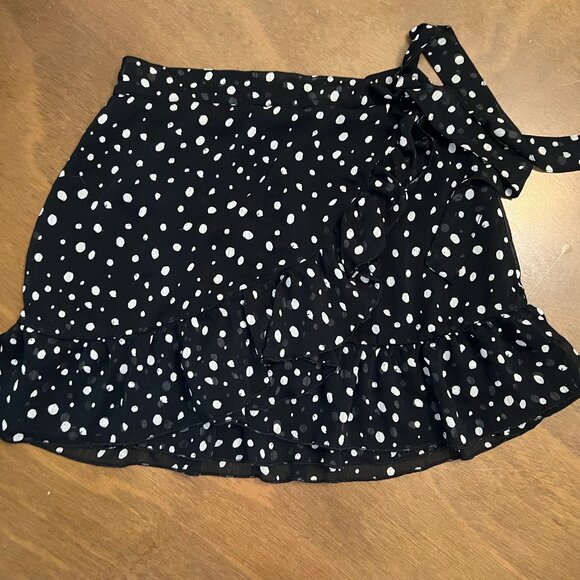 Urban Outfitters Black and White Polka Dot Skirt, Size Small - Picture 1 of 8